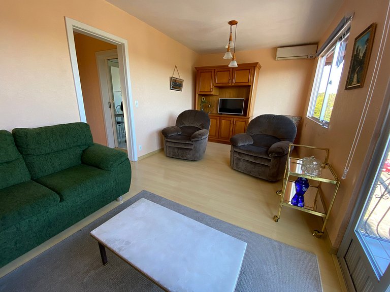 Cozy Apartment Near Downtown Gramado