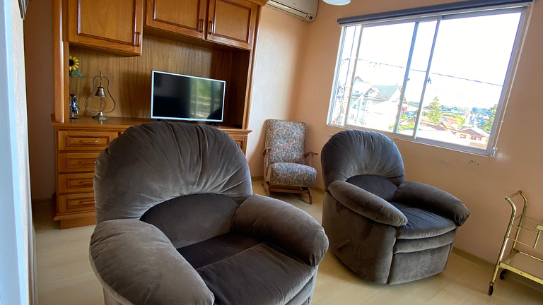Cozy Apartment Near Downtown Gramado
