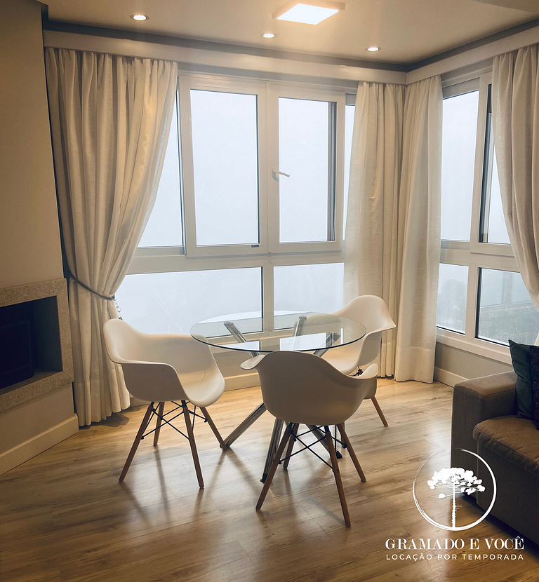 Apartamento nuevo centro Gramado vista magnífica