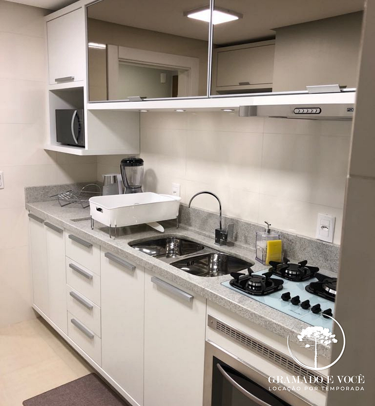 Apartamento nuevo centro Gramado vista magnífica