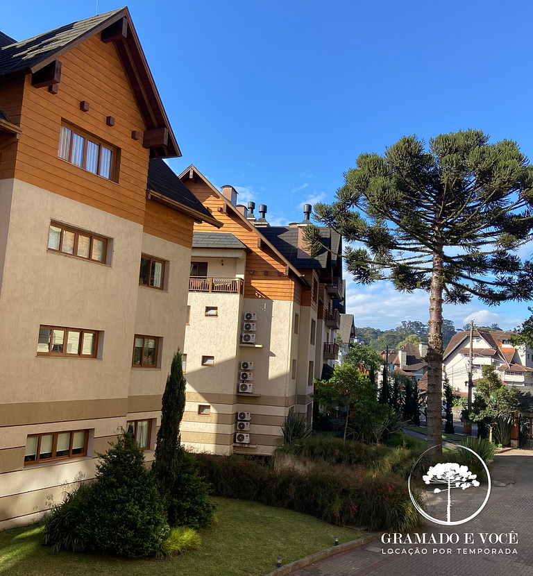 New apartment in downtown Gramado magnificent view