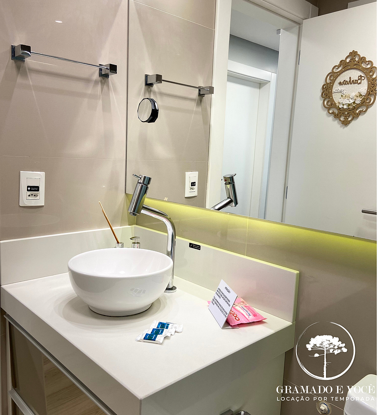 Apartamento nuevo centro Gramado vista magnífica