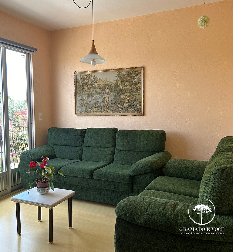 Cozy Apartment Near Downtown Gramado