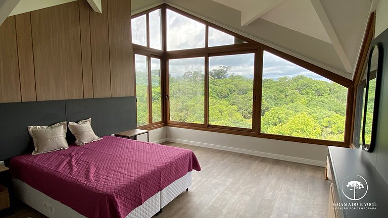 Luxury Apt with 5 Suites in Front of Rua Torta