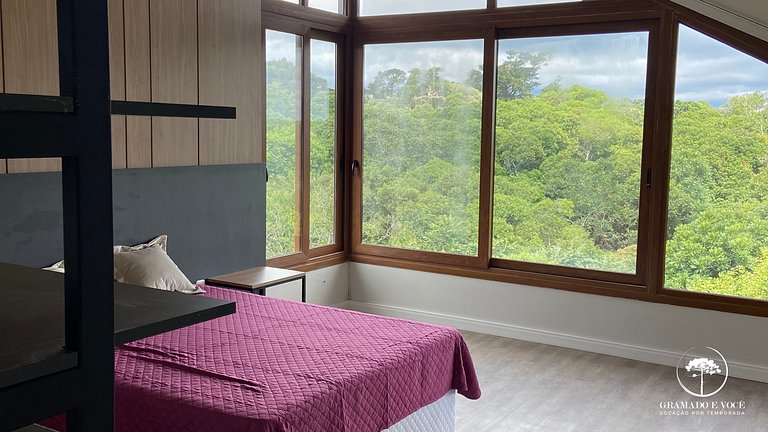 Luxury Apt with 5 Suites in Front of Rua Torta