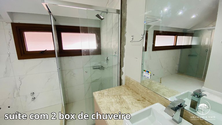Luxury Apt with 5 Suites in Front of Rua Torta