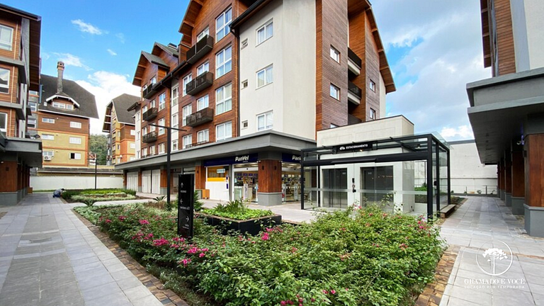 Modern apartment next to Criamigos Park