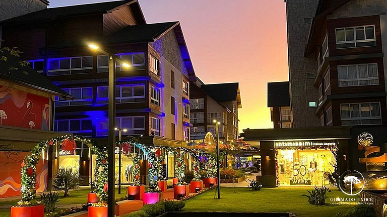 Modern apartment next to Criamigos Park