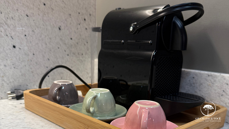 Modern apt next to Criamigos Park + coffee Day 1