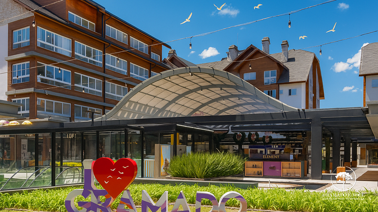 Modern and cozy apt next to Parque Criamigos!