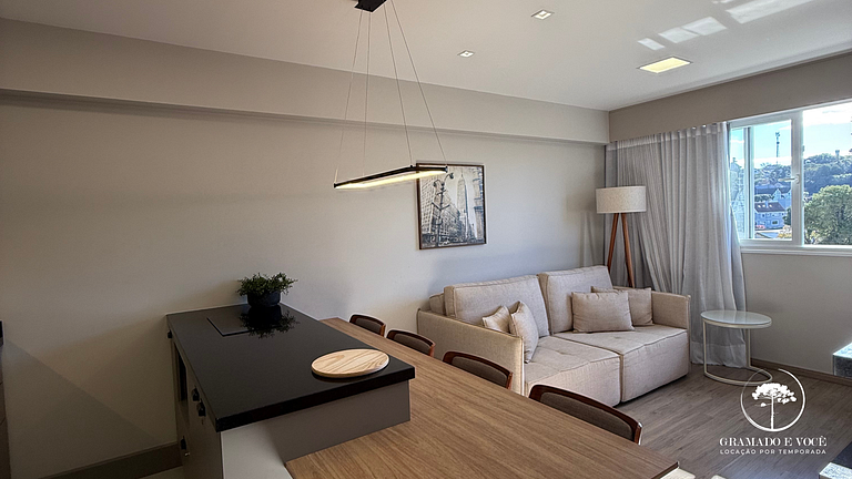 Modern apartment near Criamigos and 1st Day Coffee