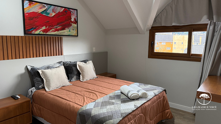 Luxury Apt with 5 Suites in Front of Rua Torta