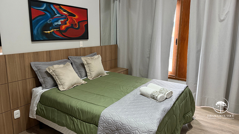 Luxury Apt with 5 Suites in Front of Rua Torta
