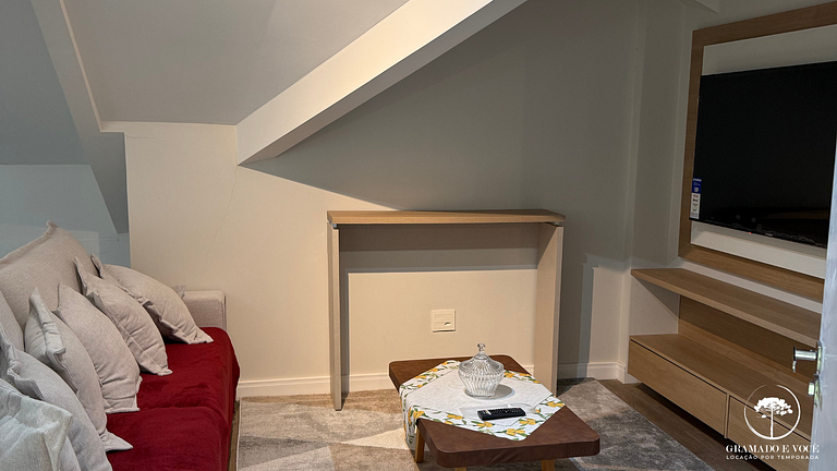 Luxury Apt with 3 Suites in Front of Rua Torta