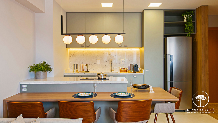 Modern apartment near Criamigos and 1st Day Coffee