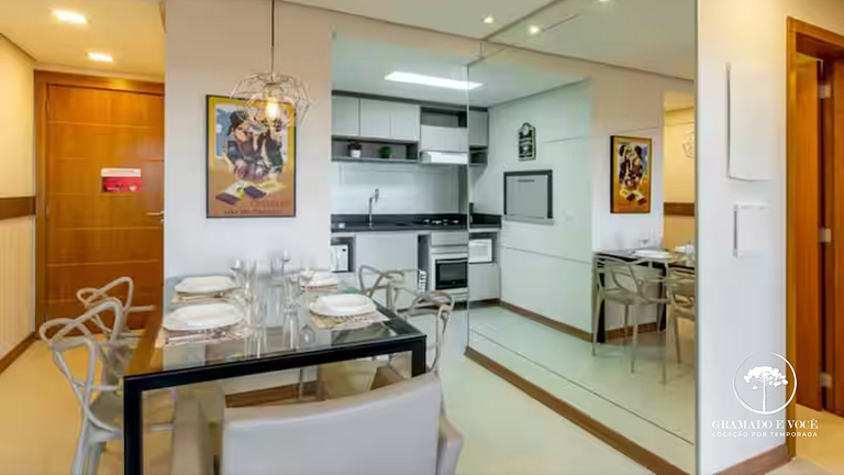 Modern 2-Bed Apt with BBQ in Gramado