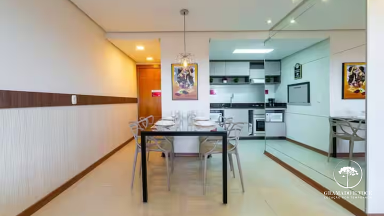 Modern 2-Bed Apt with BBQ in Gramado