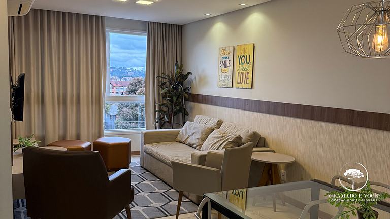 Modern 2-Bed Apt with BBQ in Gramado