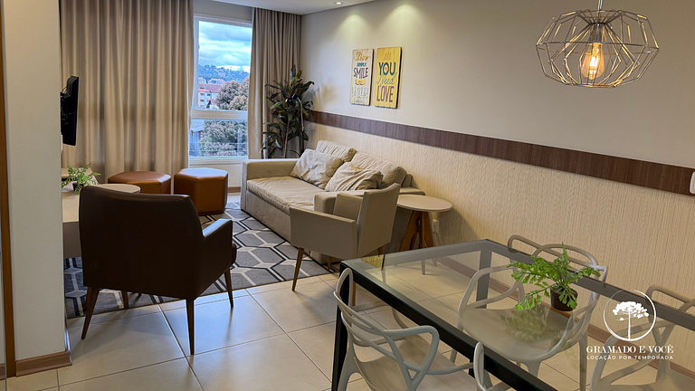 Modern 2-Bed Apt with BBQ in Gramado