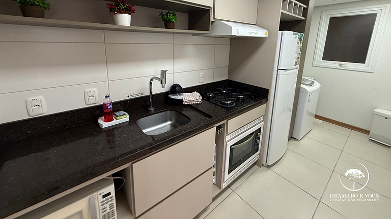 Apto moderno 2 habs con parrilla en Gramado