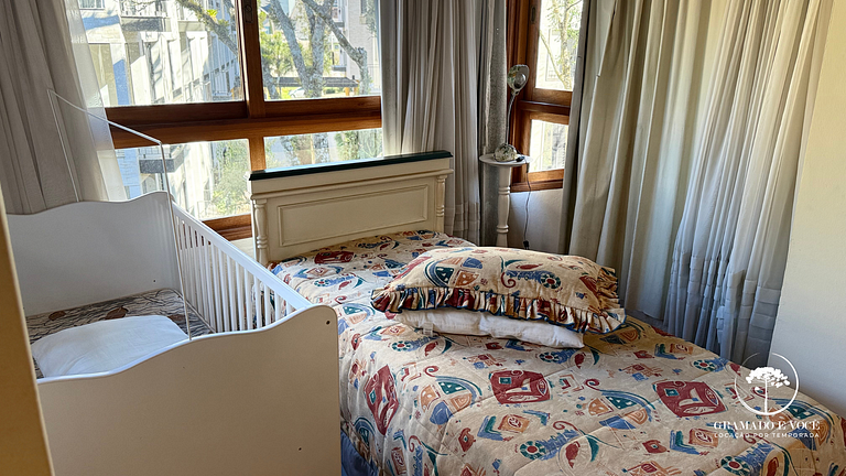 2-Bed Apt Facing Rua Torta