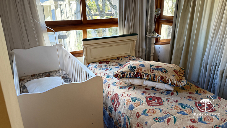 2-Bed Apt Facing Rua Torta