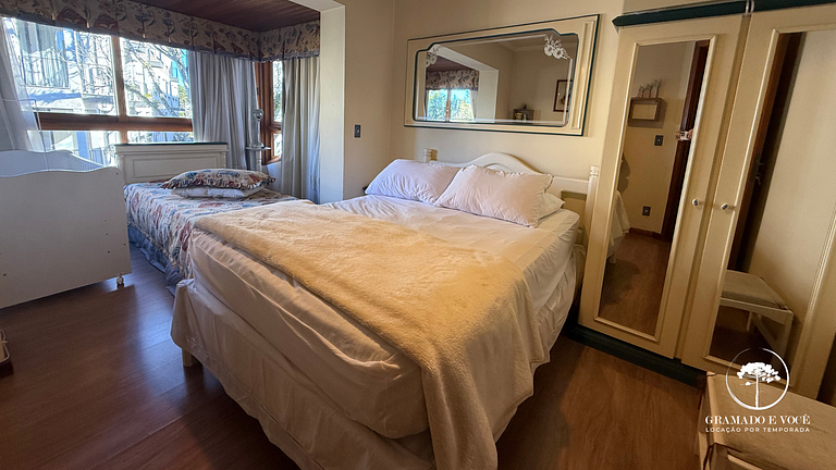 2-Bed Apt Facing Rua Torta