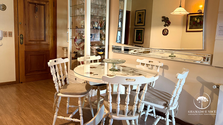 2-Bed Apt Facing Rua Torta