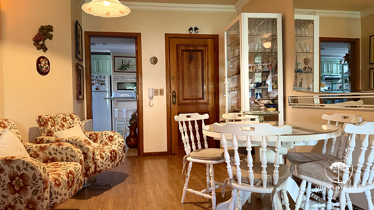 2-Bed Apt Facing Rua Torta