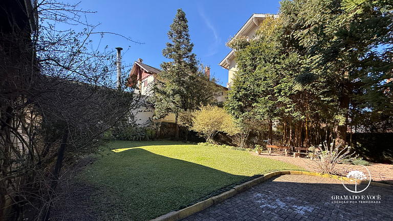 2-Bed Apt Facing Rua Torta
