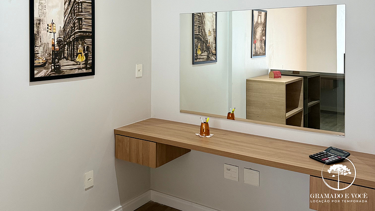 Luxury Apt with 3 Suites in Front of Rua Torta