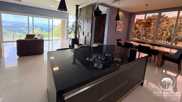 Casa con piscina 3 suites a 15min centro Gramado