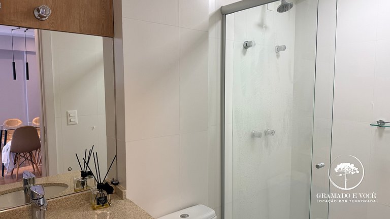 Modern Apartment right next to Criamigos Park!