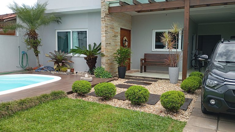 Paraíso em Xangri-lá: Casa de praia com piscina