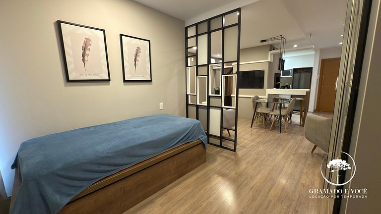 Modern Apartment right next to Criamigos Park!