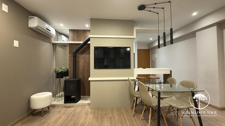 Modern Apartment right next to Criamigos Park!