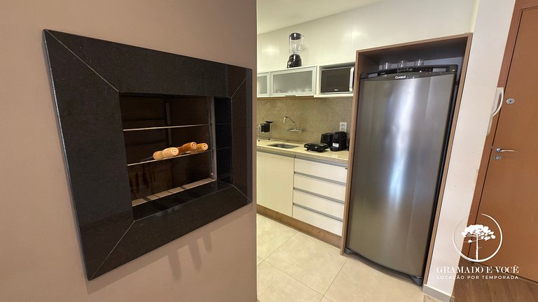 Modern Apartment right next to Criamigos Park!