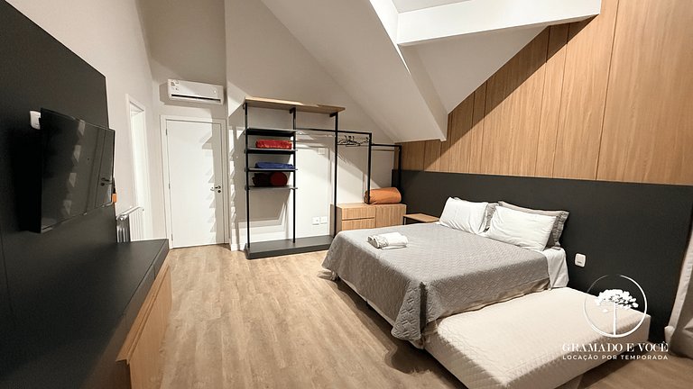 Luxury Apt with 5 Suites in Front of Rua Torta