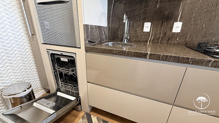 Apartamento completo cerca de Hollywood Dream Car