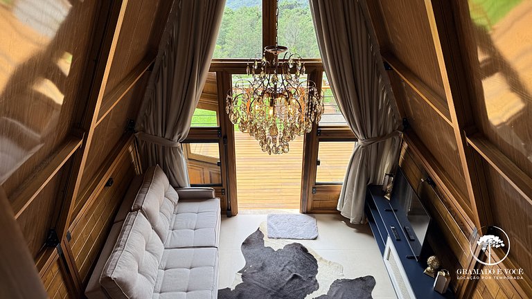 Cabaña romántica con jacuzzi y vista al valle en Gramado