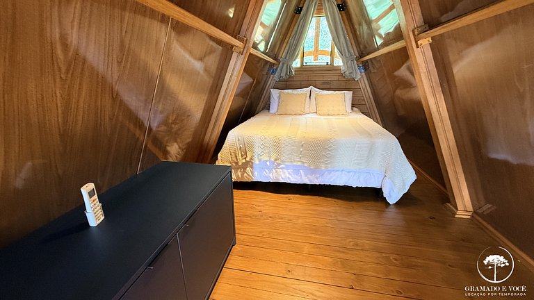 Cabin in Gramado with Jacuzzi and Valley View