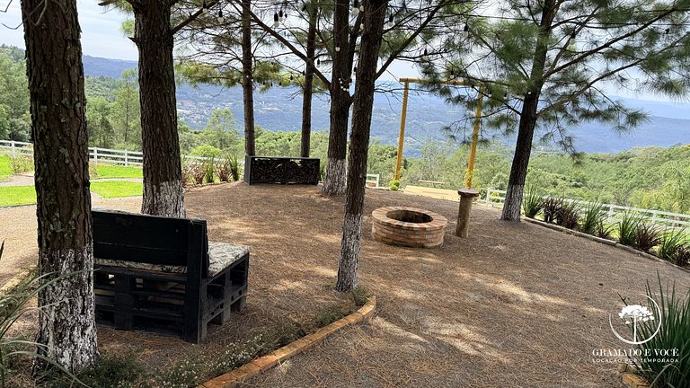 Cabana em Gramado c/ Jacuzzi e Vista ao Vale