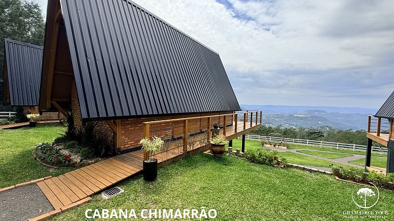 Cabin in Gramado with Jacuzzi and Valley View